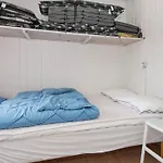 4 Star In Sjolund