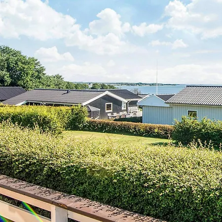 4 Star In Sjolund Hébergement de vacances